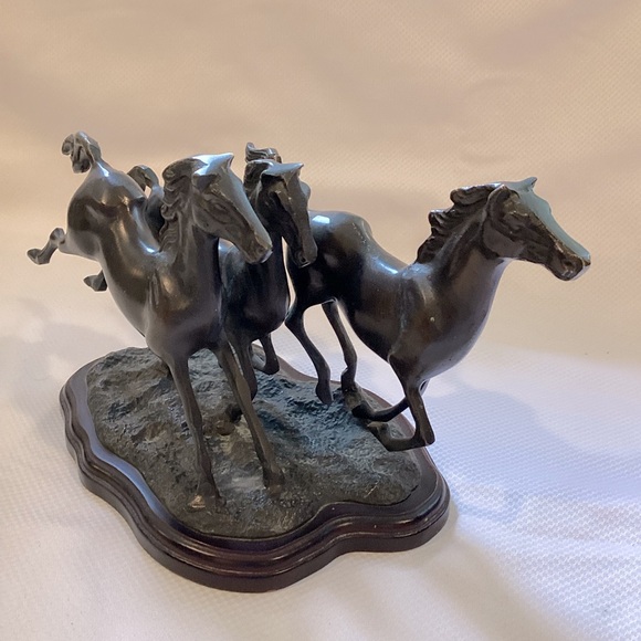 Vintage 3 Galloping Horses Metal Statue Unmarked Grannycore Metal Art